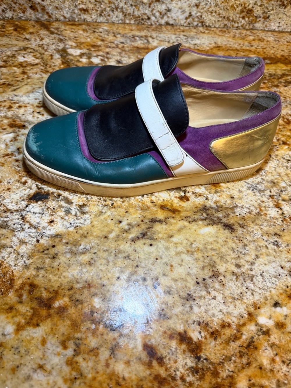 Louis Vuitton Slip-On Sneakers - Picture 4 of 6